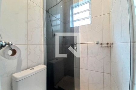 Casa à venda com 162m², 4 quartos e 2 vagas Casa à venda com 162m², 4 quartos e 2 vagasBanheiro da Suíte
