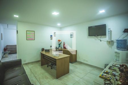 Sala de Estar de casa à venda com 3 quartos, 100m² em Mirandópolis, São Paulo
