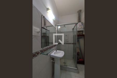 Banheiro social de apartamento à venda com 1 quarto, 30m² em Leme, Rio de Janeiro