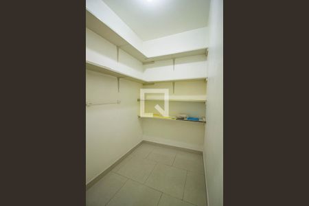 Apartamento à venda com 100m², 3 quartos e sem vaga Apartamento à venda com 100m², 3 quartos e sem vagaQuarto de Serviço