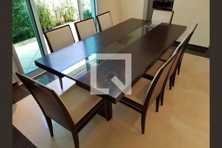 Casa à venda com 3 quartos, 285m² em Vila Mariana, São Paulo