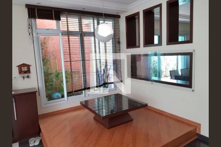 Casa à venda com 285m², 3 quartos e 2 vagas