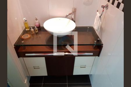 Casa à venda com 3 quartos, 285m² em Vila Mariana, São Paulo