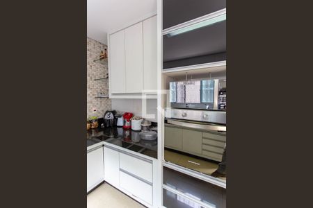 Casa à venda com 270m², 5 quartos e 5 vagas Casa à venda com 270m², 5 quartos e 5 vagasCozinha