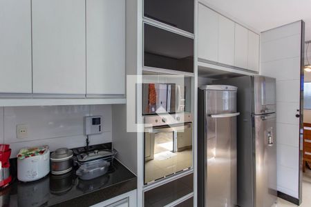 Casa à venda com 270m², 5 quartos e 5 vagas Casa à venda com 270m², 5 quartos e 5 vagasCozinha