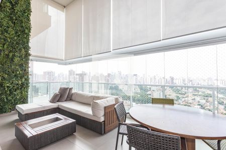 Varanda de apartamento à venda com 3 quartos, 214m² em Vila Mariana, São Paulo