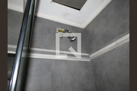 Casa de condomínio à venda com 140m², 3 quartos e 3 vagasBanheiro 2