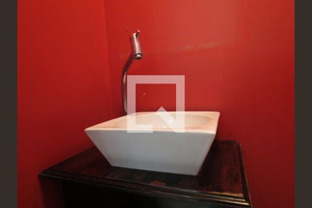 Casa de condomínio à venda com 140m², 3 quartos e 3 vagasBanheiro 1 - Pia