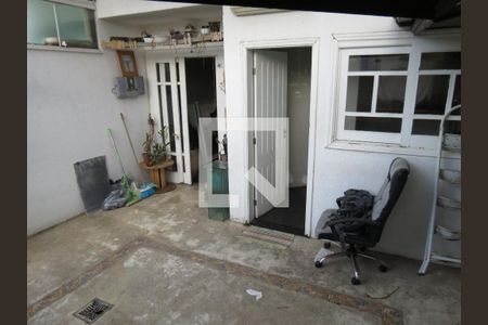 Casa de condomínio à venda com 140m², 3 quartos e 3 vagasLavanderia