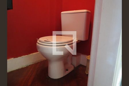 Casa de condomínio à venda com 140m², 3 quartos e 3 vagasBanheiro 1 - Privada