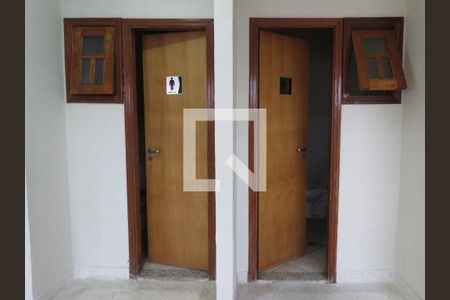 Casa de condomínio à venda com 140m², 3 quartos e 3 vagasÁrea comum - Vestiários