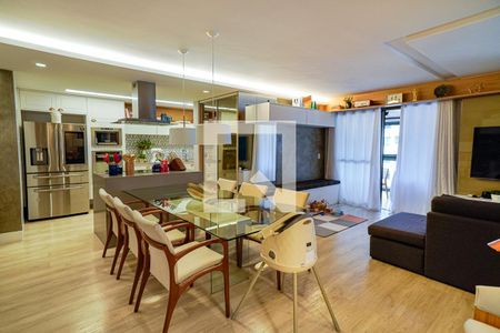 Sala de apartamento à venda com 3 quartos, 115m² em Charitas, Niterói