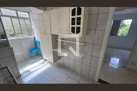 Apartamento para alugar com 50m², 2 quartos e 1 vaga Apartamento para alugar com 50m², 2 quartos e 1 vagaCozinha - Armários