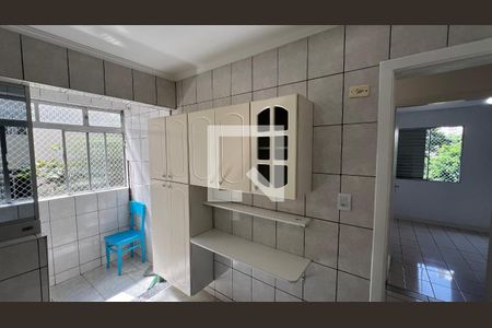 Apartamento para alugar com 50m², 2 quartos e 1 vaga Apartamento para alugar com 50m², 2 quartos e 1 vagaCozinha - Armários