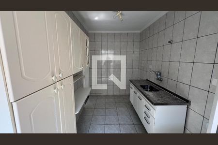 Apartamento para alugar com 50m², 2 quartos e 1 vaga Apartamento para alugar com 50m², 2 quartos e 1 vagaCozinha - Armários