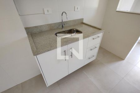 Apartamento para alugar com 65m², 2 quartos e 1 vagaCozinha