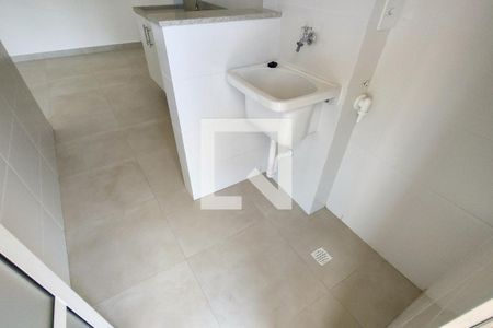 Apartamento para alugar com 65m², 2 quartos e 1 vagaÁrea de Serviço