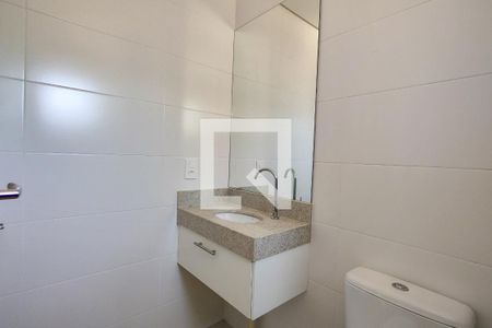 Apartamento para alugar com 65m², 2 quartos e 1 vagaBanheiro da Suíte 1