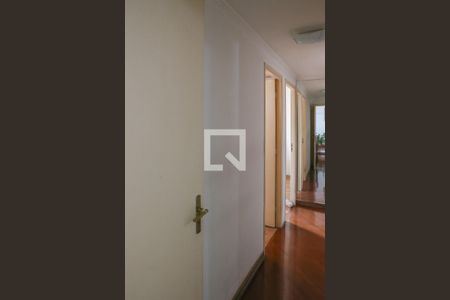 Corredor de apartamento para alugar com 3 quartos, 90m² em Perdizes, São Paulo