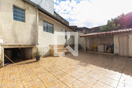 Casa à venda com 630m², 1 quarto e 5 vagasÁrea de Serviço - Quintal 