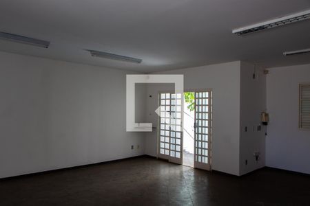 Casa à venda com 228m², 3 quartos e 1 vaga Casa à venda com 228m², 3 quartos e 1 vagaSALA PISO SUPERIOR