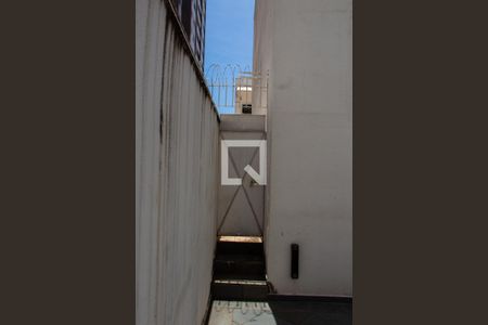 Casa à venda com 228m², 3 quartos e 1 vaga Casa à venda com 228m², 3 quartos e 1 vagaÁREA EXTERNA FRENTE