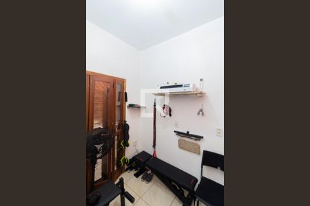 Casa à venda com 200m², 3 quartos e 2 vagasAcademia