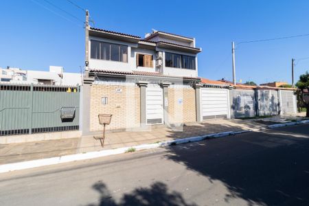 Casa à venda com 200m², 3 quartos e 2 vagasFachada
