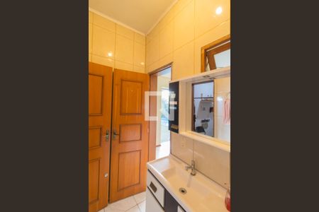 Casa à venda com 200m², 3 quartos e 2 vagasBanheiro de serviço