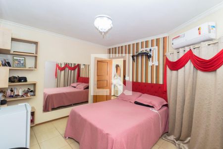 Casa à venda com 200m², 3 quartos e 2 vagasQuarto Suíte