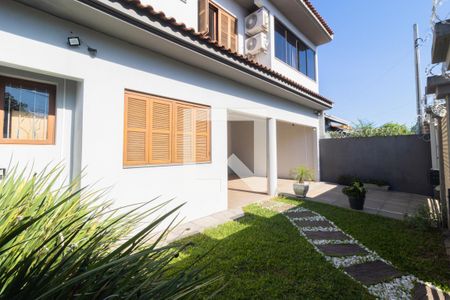 Casa à venda com 200m², 3 quartos e 2 vagasQuintal