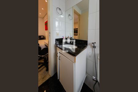 Apartamento para alugar com 51m², 1 quarto e 1 vaga Apartamento para alugar com 51m², 1 quarto e 1 vagaBanheiro da suíte