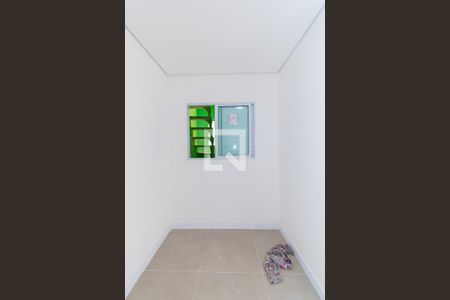 Quarto de casa para alugar com 2 quartos, 84m² em Jardim Sao Roberto, São Paulo