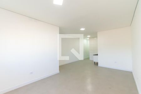 Sala de casa para alugar com 2 quartos, 84m² em Jardim Sao Roberto, São Paulo
