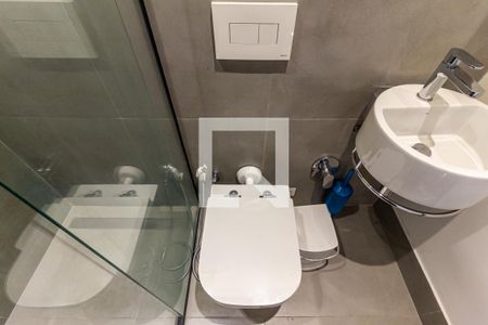 Apartamento para alugar com 131m², 3 quartos e sem vagaBanheiro Social - Vaso Sanitário