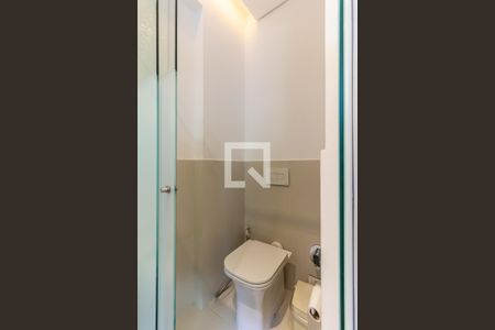 Apartamento para alugar com 131m², 3 quartos e sem vagaSuíte 1 - Banheiro