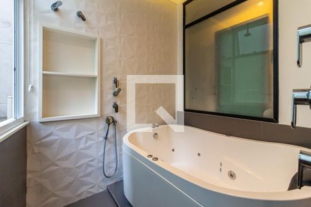 Apartamento para alugar com 131m², 3 quartos e sem vagaSuíte 2 - Banheira