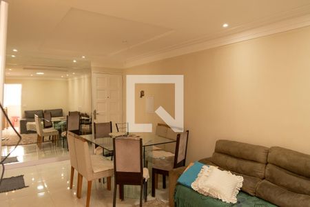 Sala de apartamento à venda com 3 quartos, 70m² em Quitaúna, Osasco