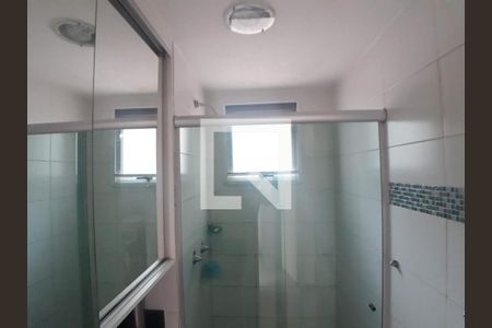 Banheiro de apartamento à venda com 3 quartos, 58m² em Jardim Ester Yolanda, São Paulo