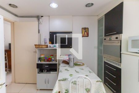 Cozinha  de apartamento à venda com 2 quartos, 69m² em Vila Mariana, São Paulo