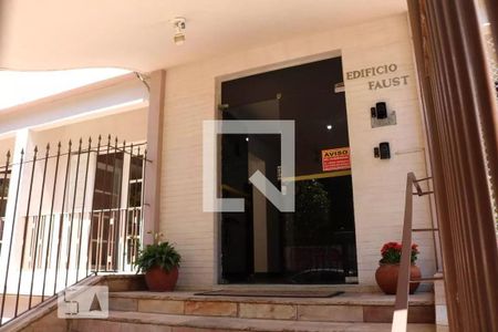 Apartamento à venda com 69m², 2 quartos e 1 vagaEntrada