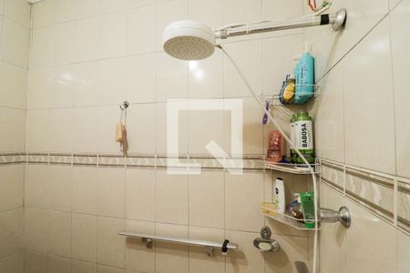 Casa à venda com 135m², 4 quartos e 3 vagasBanheiro 1