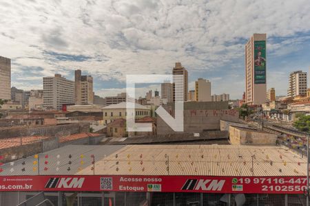 Vista da Sala de apartamento à venda com 3 quartos, 106m² em Centro, Campinas