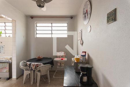 Apartamento à venda com 106m², 3 quartos e sem vaga Apartamento à venda com 106m², 3 quartos e sem vagaCozinha