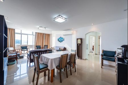 Apartamento para alugar com 195m², 3 quartos e 2 vagasSala
