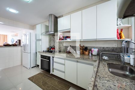 Apartamento para alugar com 195m², 3 quartos e 2 vagasCozinha
