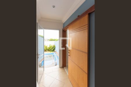 Hall de Entrada de casa para alugar com 4 quartos, 300m² em Jardim Yeda, Campinas