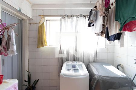 Apartamento à venda com 76m², 3 quartos e 1 vaga Apartamento à venda com 76m², 3 quartos e 1 vagaÁrea de Serviço