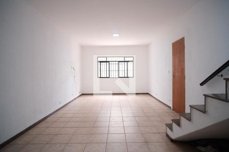 Sala de casa à venda com 5 quartos, 140m² em Vila Londrina, São Paulo