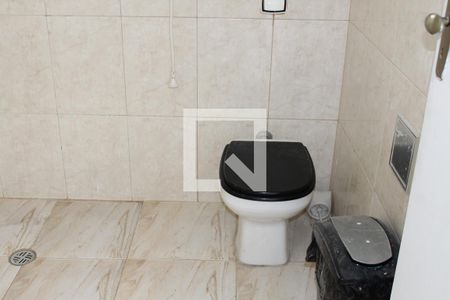 Casa à venda com 180m², 2 quartos e 1 vagaBanheiro da casa 2